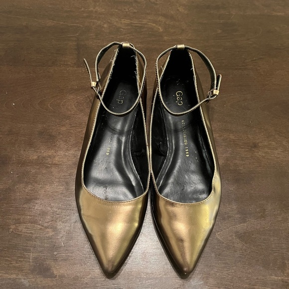 Gold ankle strap flats - Picture 5 of 7